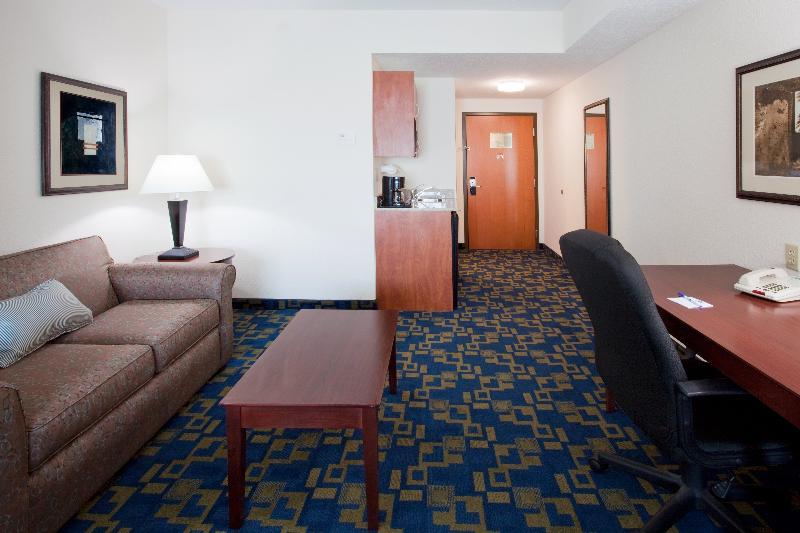 Holiday Inn Express & Suites Pembroke Pines-Sheridan St By Ihg Exterior foto